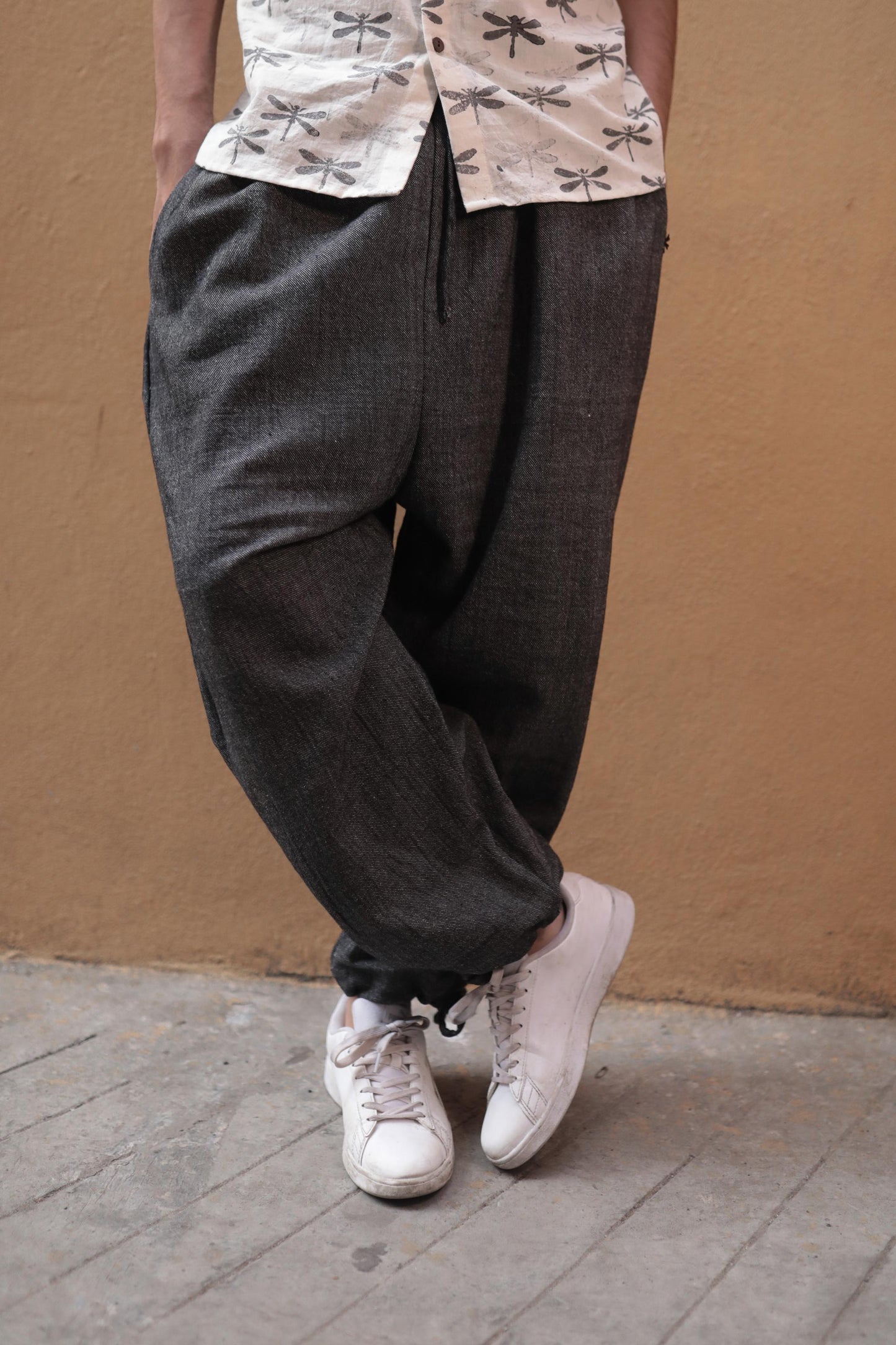 drawstring pants / charcoal