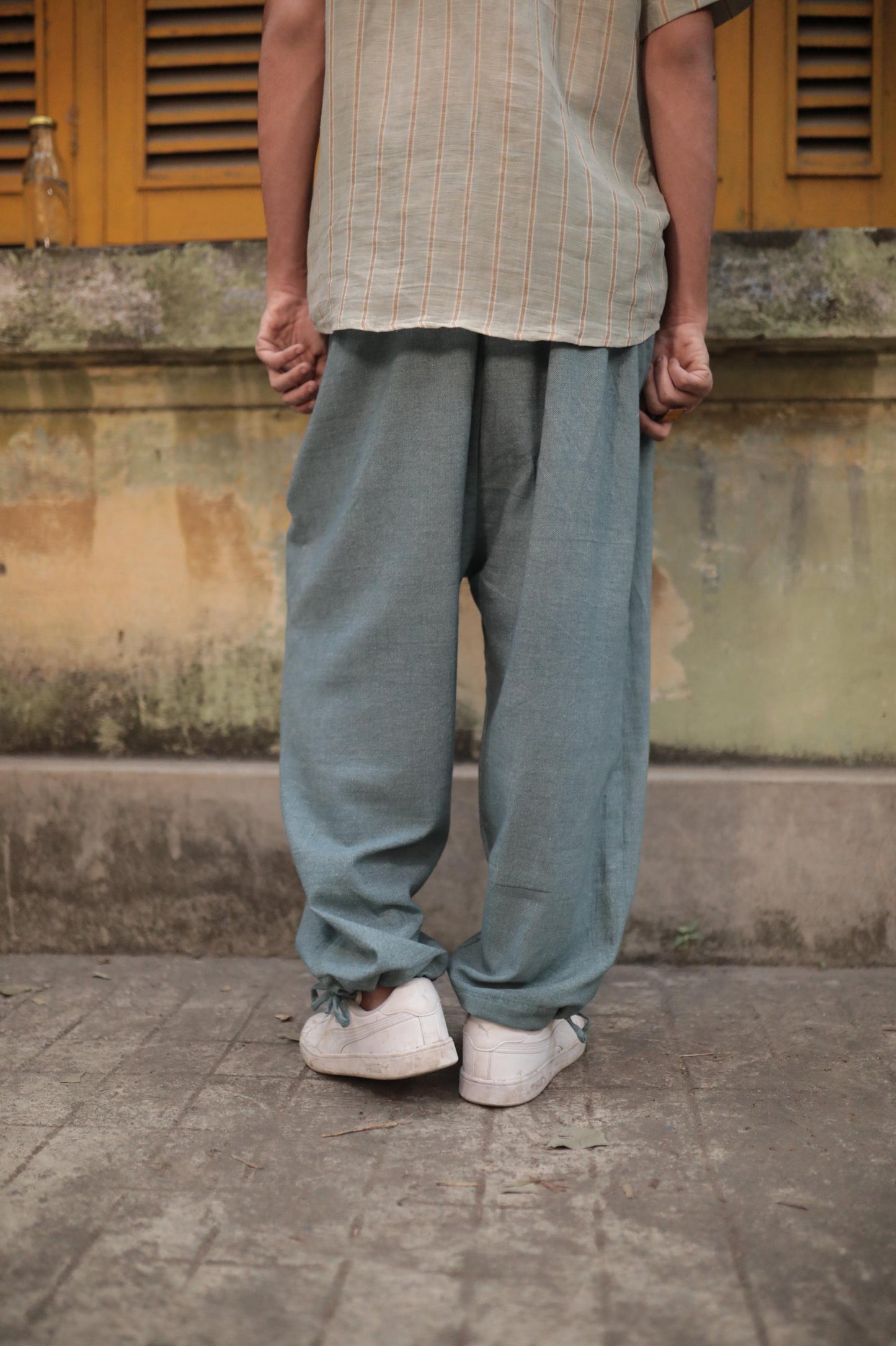 drawstring pants / sage green