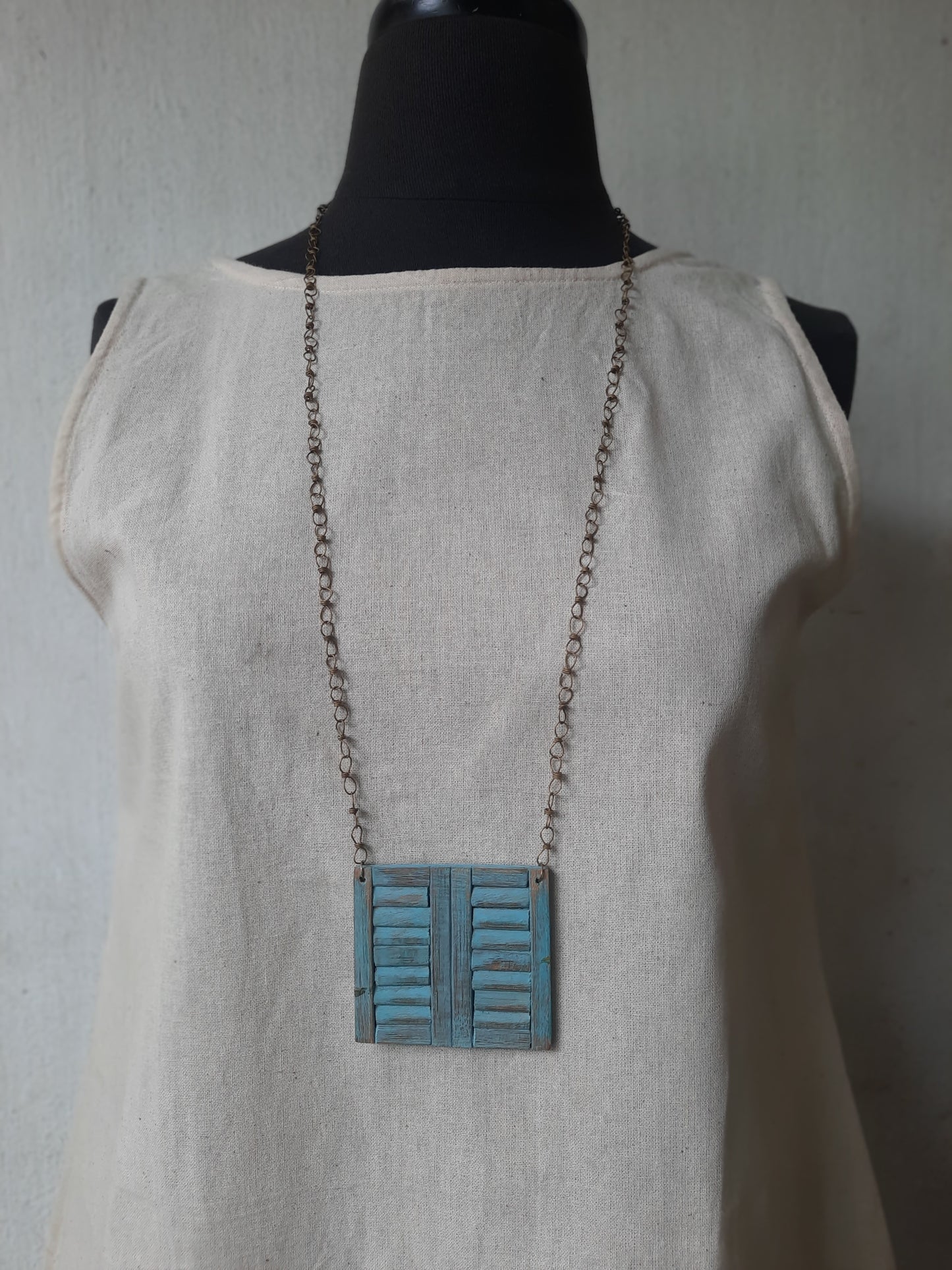 turquoise window neckpiece