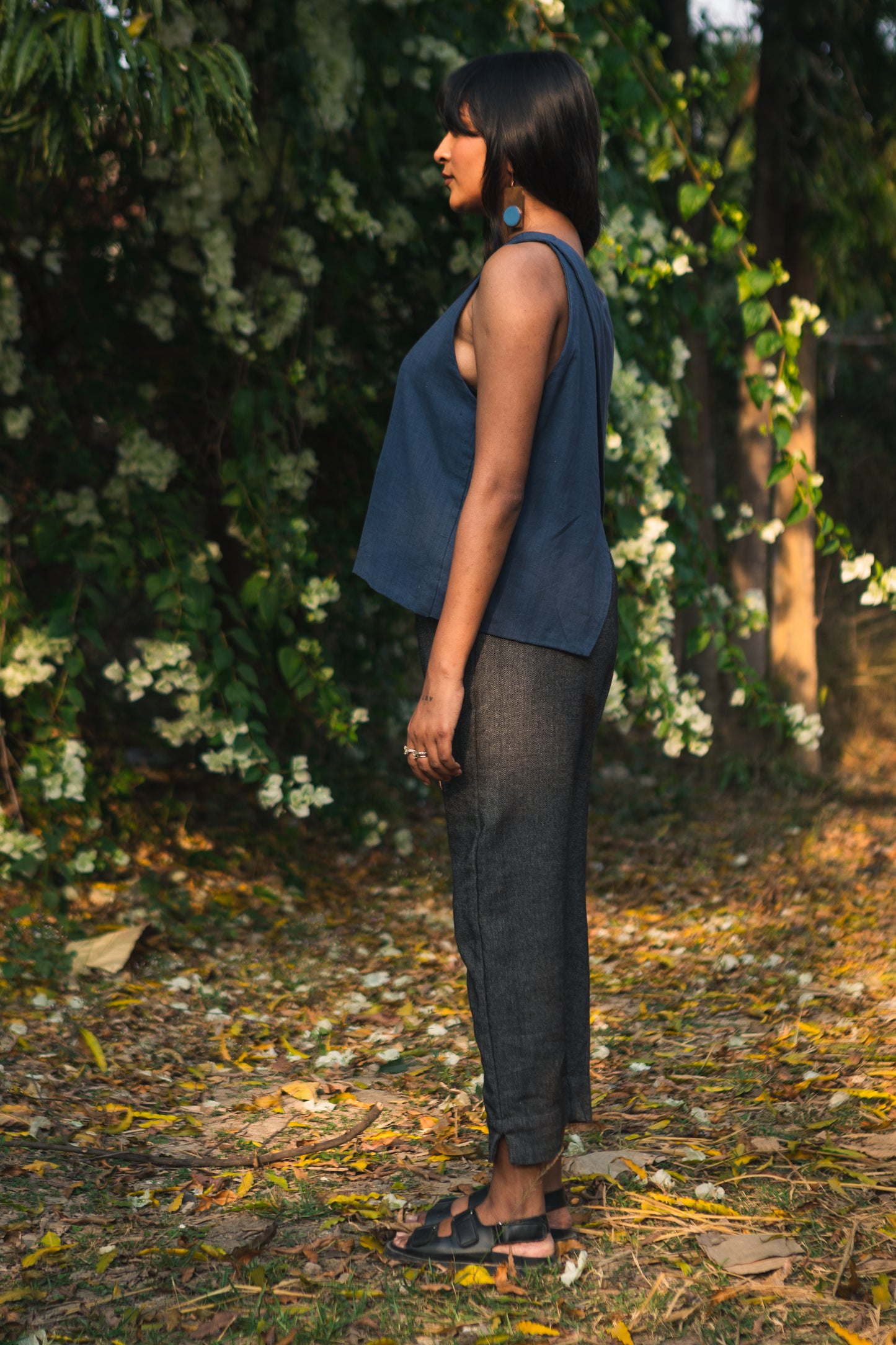dusty blue crop top