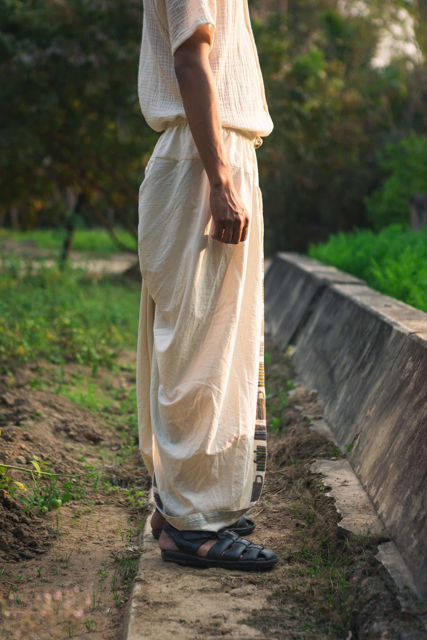 baajar bag dhoti pants