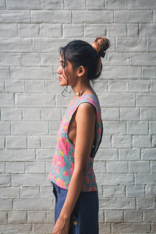 shapla v-neck crop top