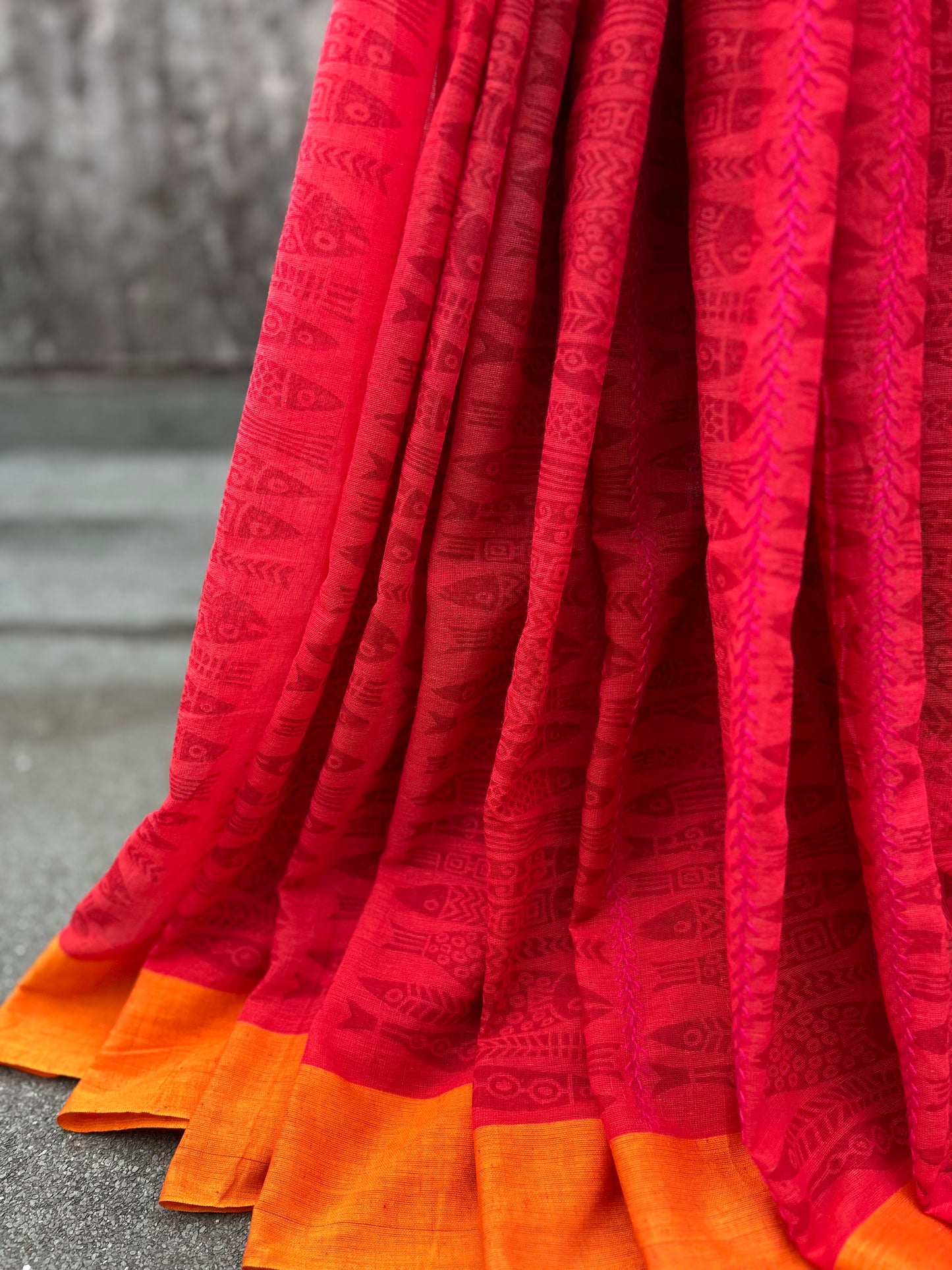 red jhaank-parshey saree