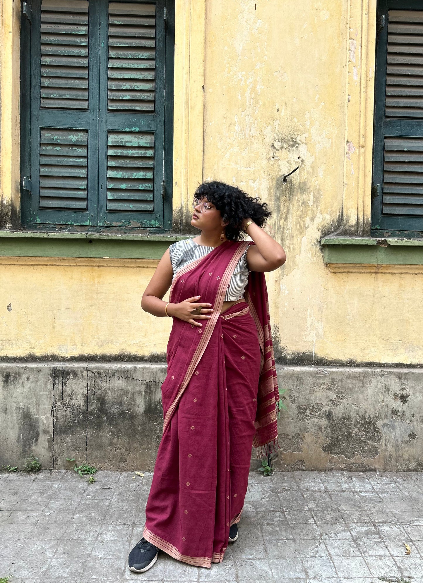 maroon bengal bhujodi saree
