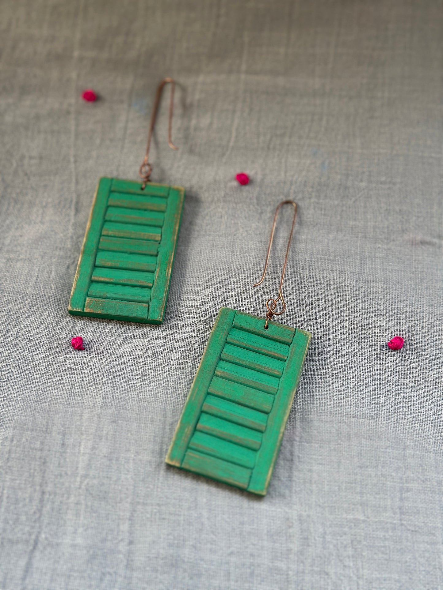 wooden khorkhori earrings