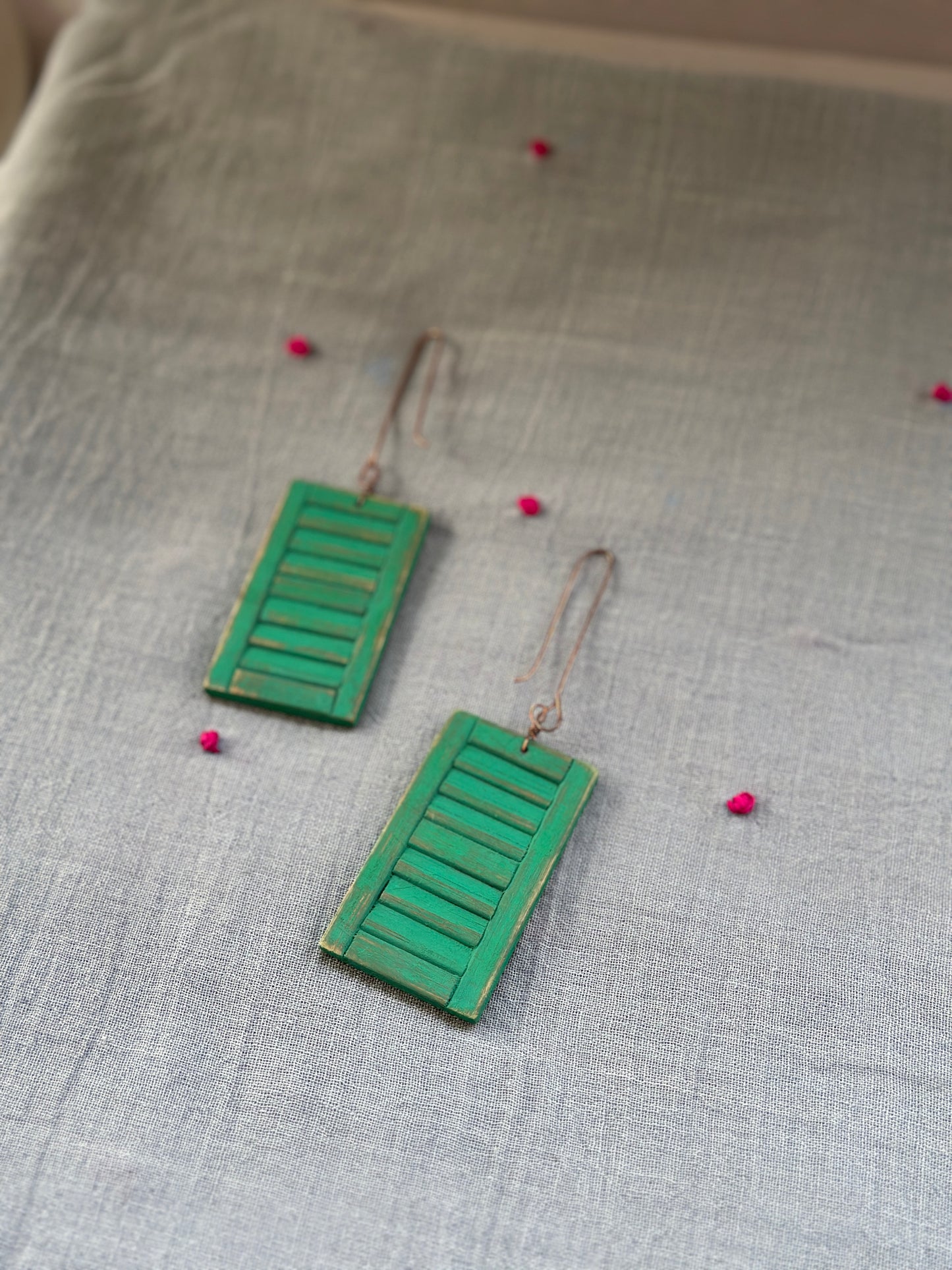 wooden khorkhori earrings