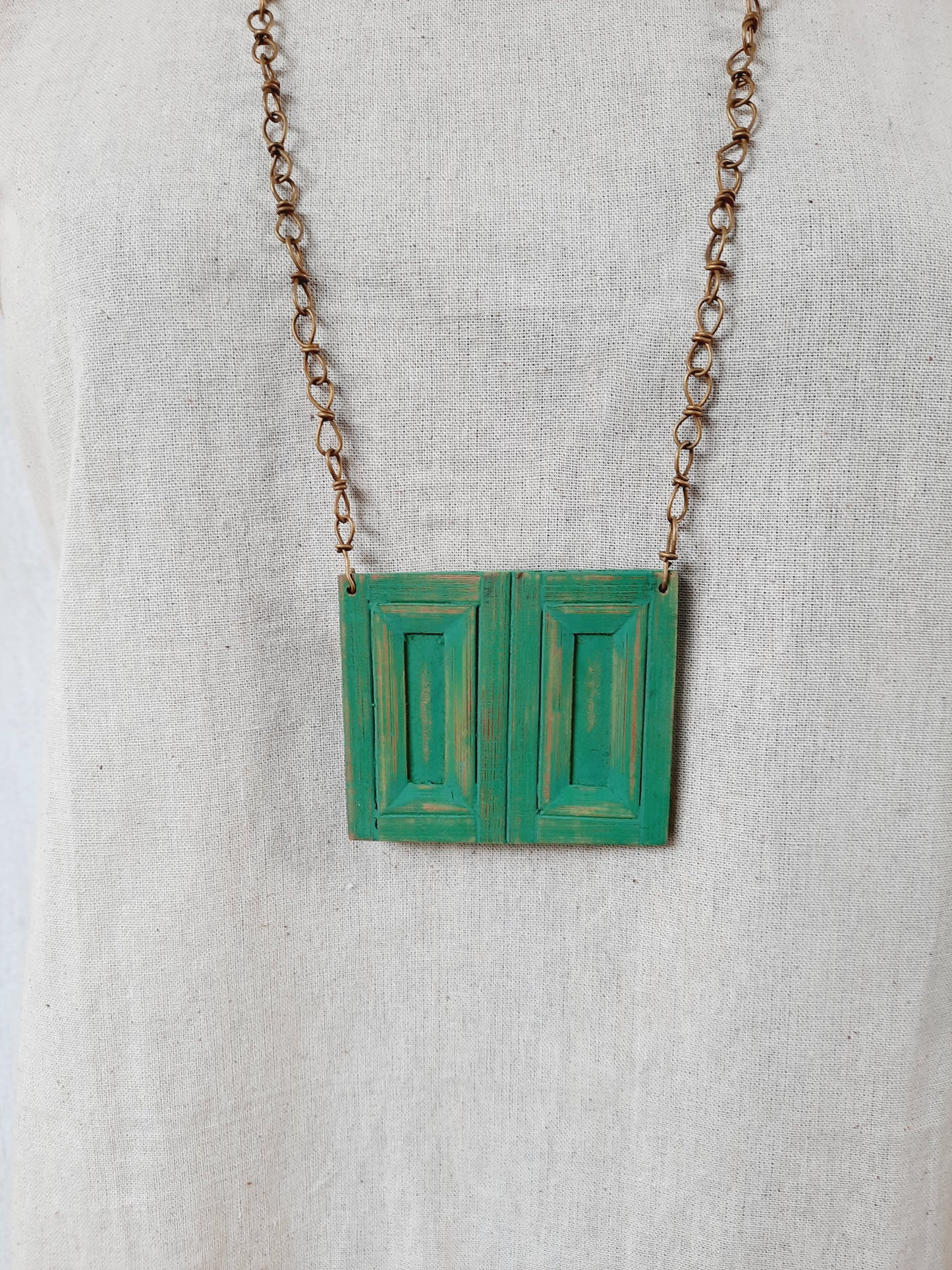 green dorja neckpiece