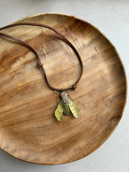 honey bee neckpiece