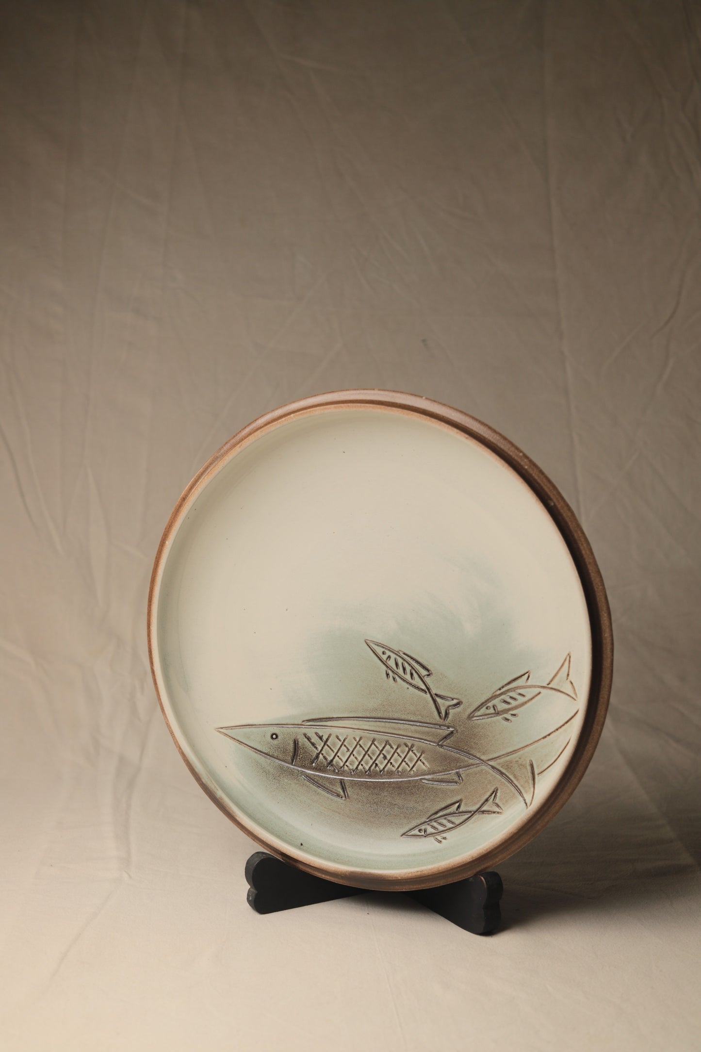 fish family plate