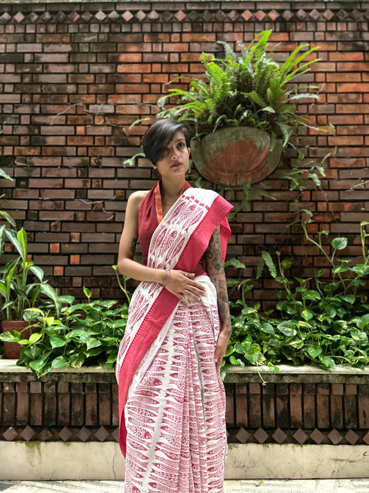 laal shada jhaank-parshey saree