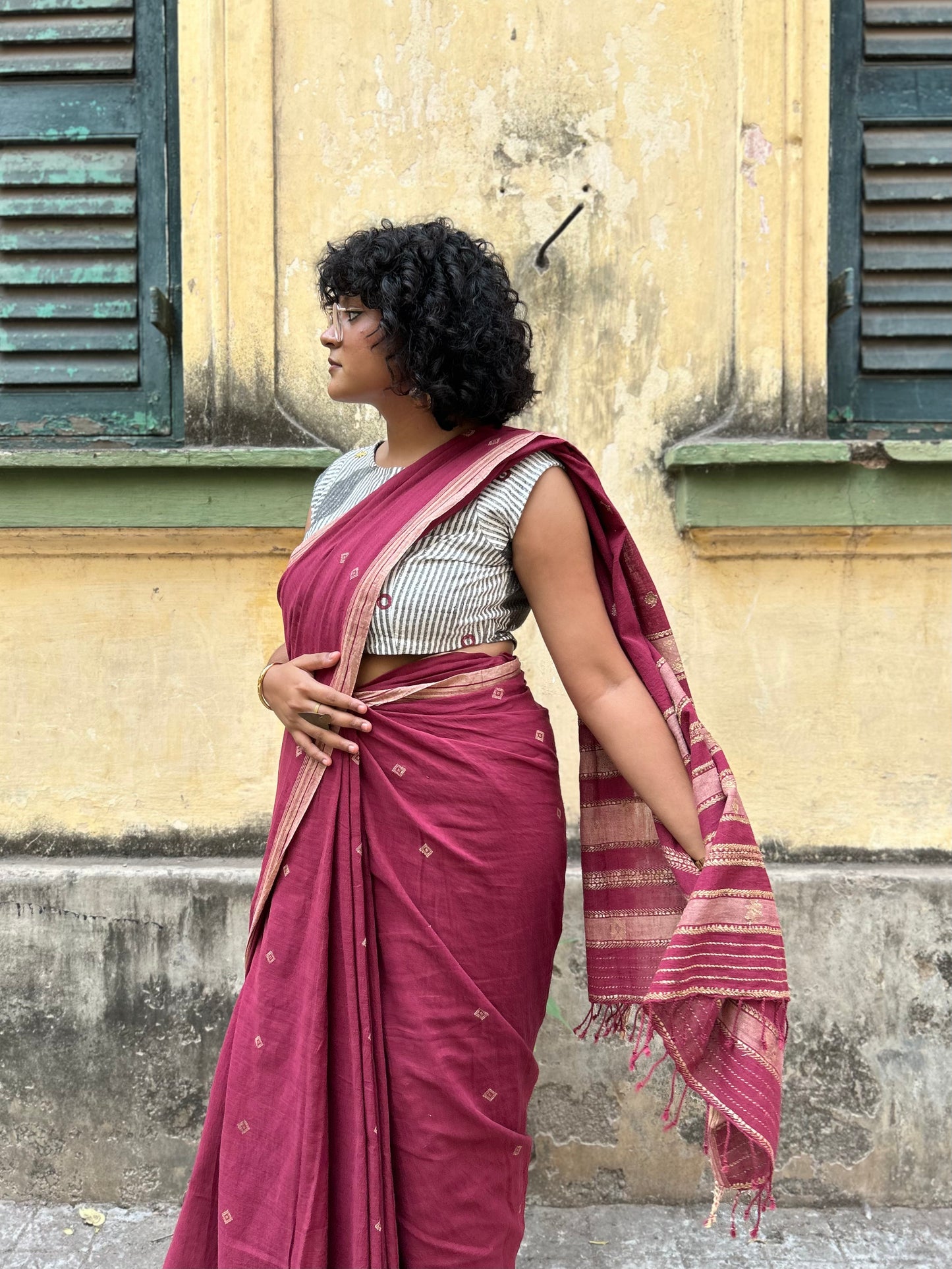 maroon bengal bhujodi saree