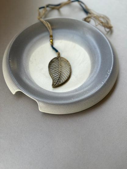 brass leaf jute neckpiece