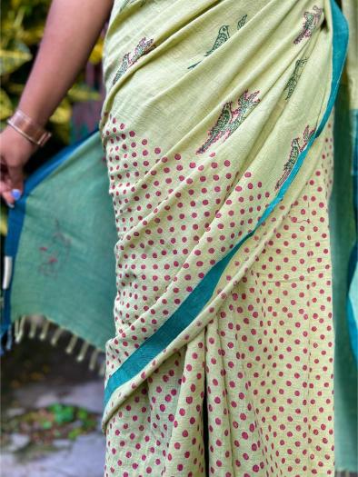 shuili parrot saree