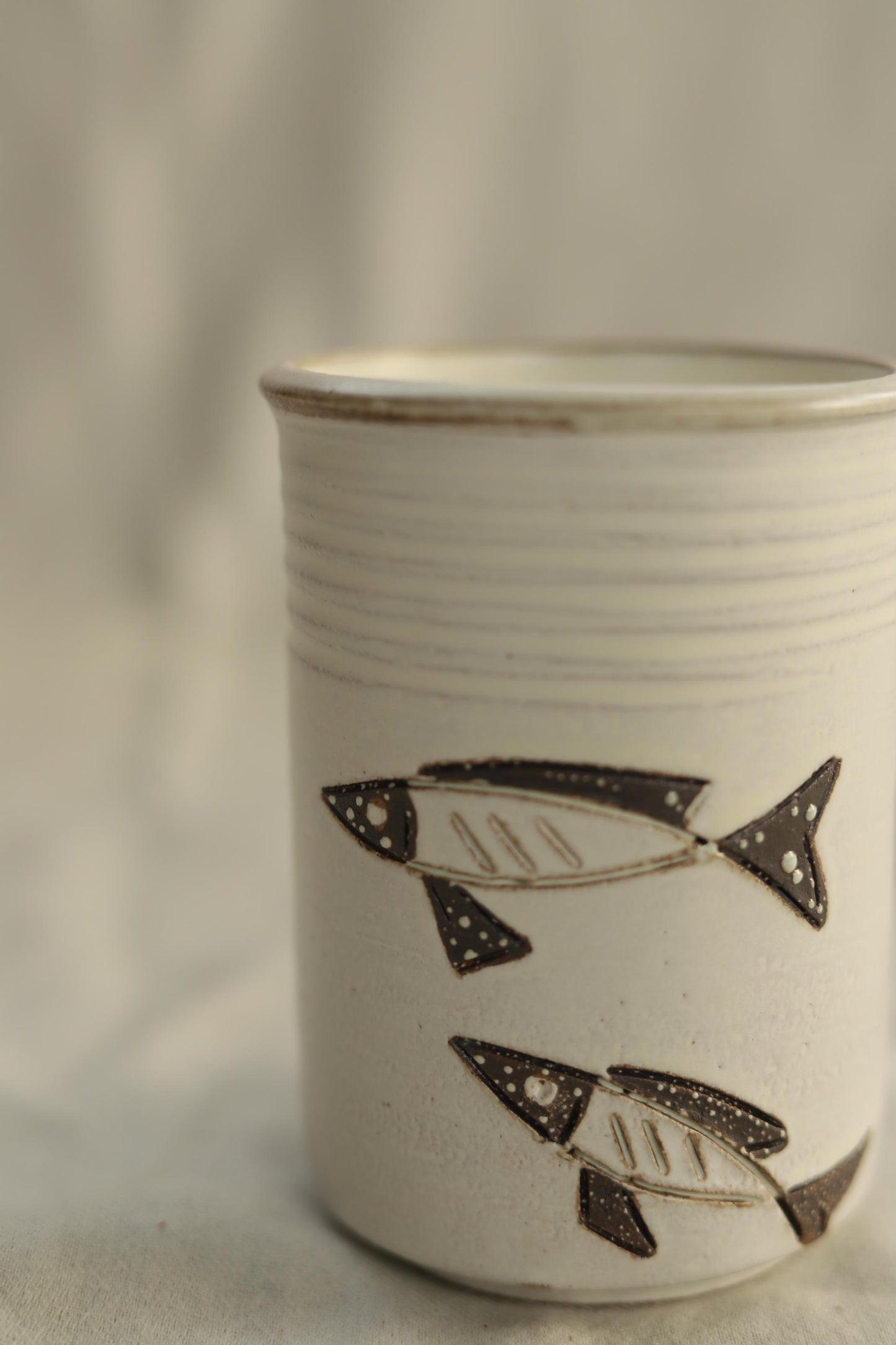 fish motif tumbler