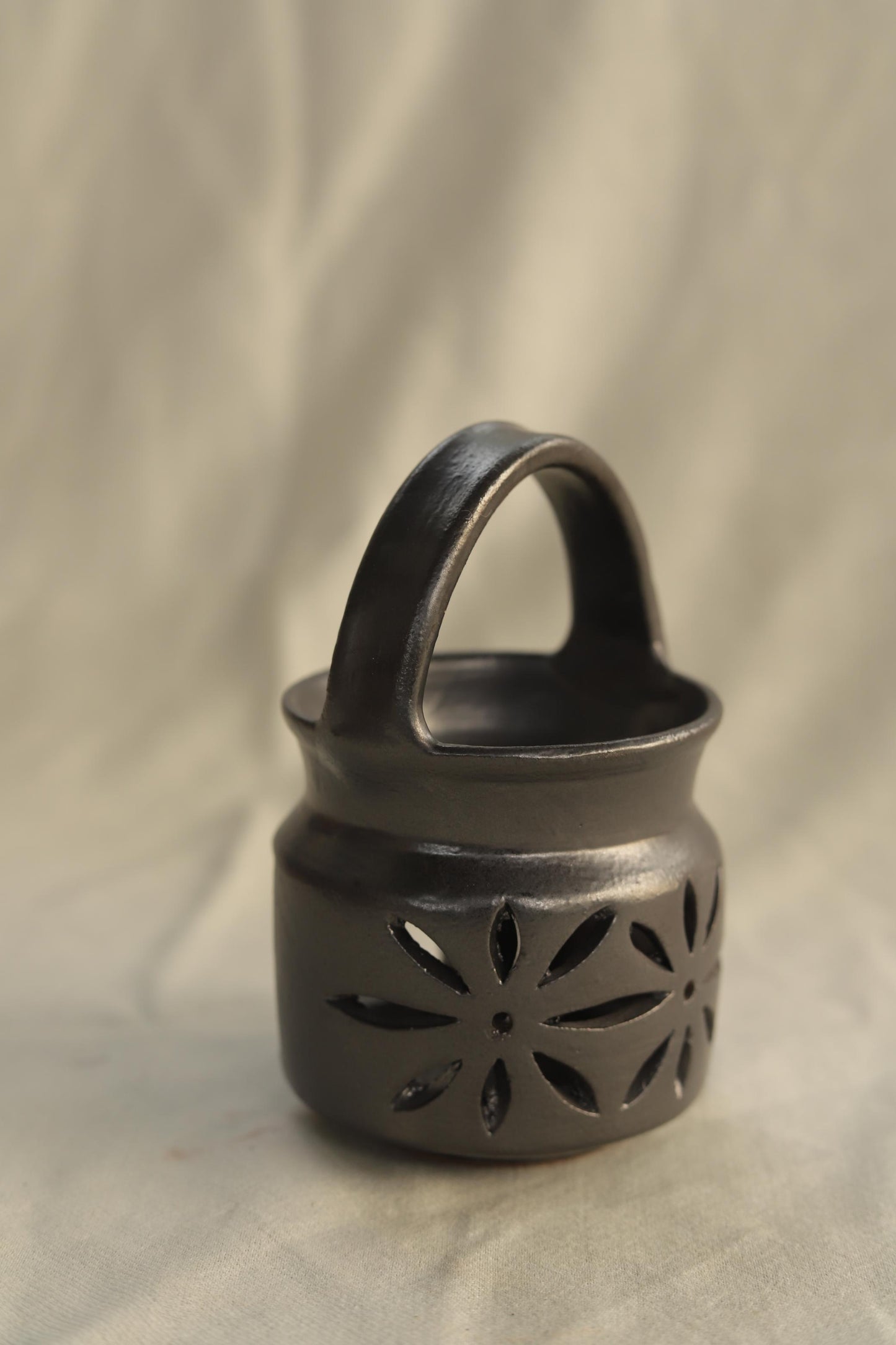 black diffuser with handle - chhoto / small